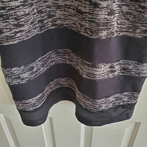 NWT Adidas NBA Atlanta Hawks Unique Jersey Shirt size XL - Picture 7 of 9